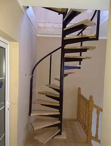 Kruzne stepenice - MODEL SIMPLE